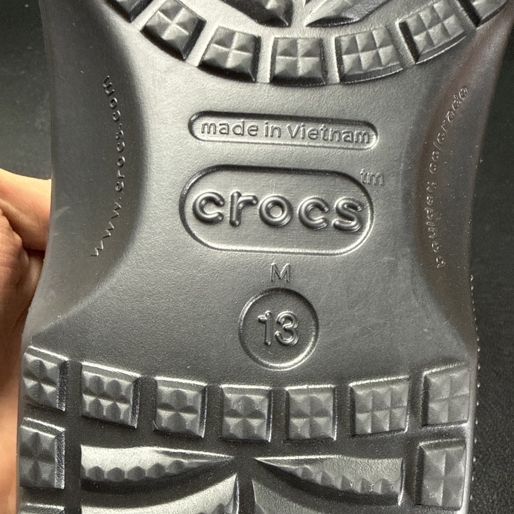 CROCS Classic Black UNISEX Men's Ultra Light Water-Friendly Sandals Size 13 - Picture 9 of 9